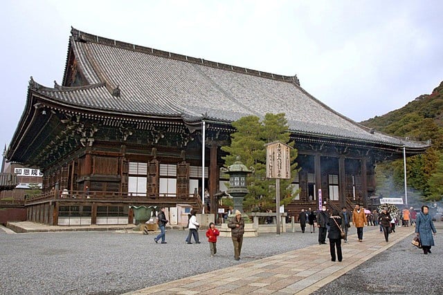 知恩院本堂
