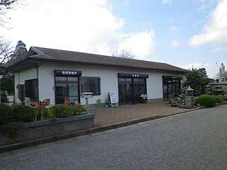 鎌ヶ谷霊園・管理棟